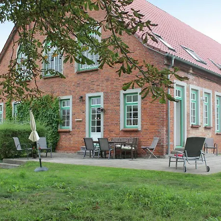 Apartment Charming In With Nice Garden